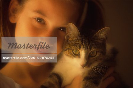 Portrait de Cat Girl Holding