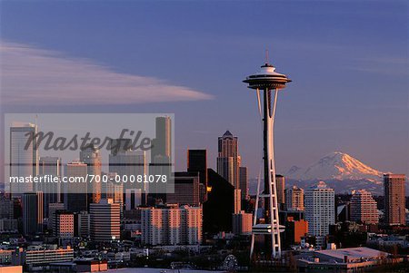 Toits de la ville et de la Space Needle de Seattle, Washington, USA