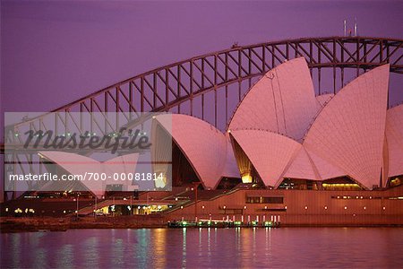 Sydney Opera House und Harbour Bridge bei Dämmerung Sydney, neuen Südwales-Australien