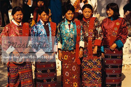 Groupe de femmes au Bhoutan Festival Punakha Dromche