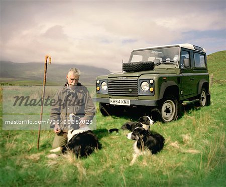 Berger écossais et chiens de Skye, en Ecosse