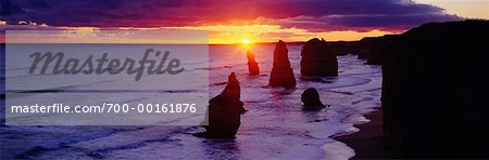 Douze apôtres au coucher du soleil Port Campbell National Park Victoria, Australie