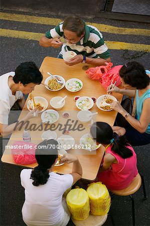 Menschen Sie essen Chinatown, Singapur