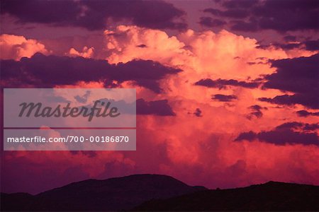 Thunderhead au-dessus des collines Namaqualand en Afrique du Sud