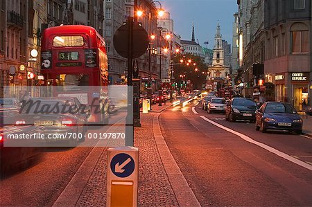 Scène de rue la Strand de Londres, Angleterre