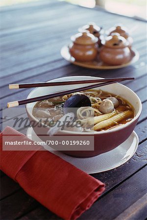 Vietnamesische Suppe Pho