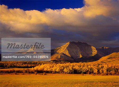 Autumn Scenic and Mountain Alberta, Canada