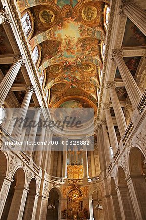 Plafond de la chapelle du Louvre, Paris, France