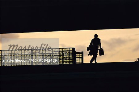 Homme à la gare