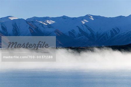 Lake Pukaki and Southern Alps South Island, New Zealand