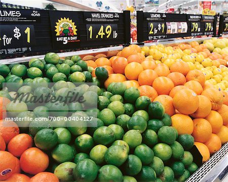 Obst-Abschnitt in Lebensmittelgeschäft