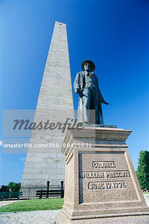 Statue du Colonel William Precott et Bunker Hill Monument, Bunker Hill, Freedom Trail, Boston, Massachusetts, USA
