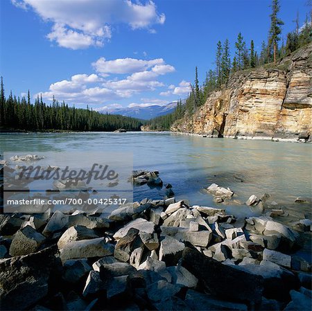 La rivière Athabasca, Parc National Jasper, Alberta, Canada