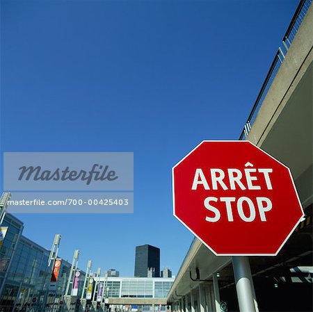 Panneau Stop Montreal Quebec Canada Photographie De Stock Masterfile Rights Managed Artiste Alberto Biscaro Code 700