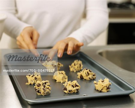 Femme prise de Cookies