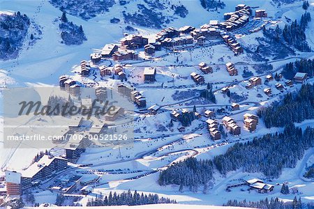 Ville de montagne en hiver, Méribel-Mottaret, Savoie, France