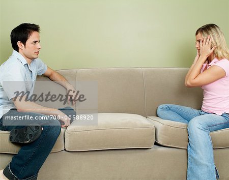 Couple en faisant valoir