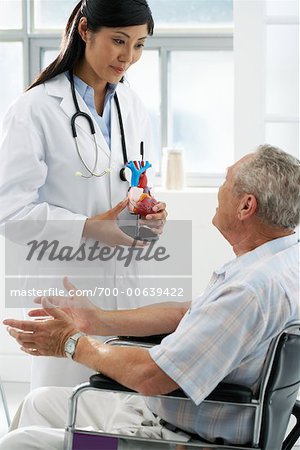 Médecin avec le Patient
