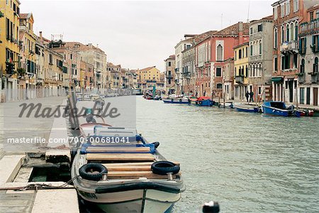 Bateaux dans le Canal, Venise, Italie