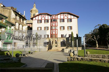 Chemin d'accès menant à un bâtiment, Espagne