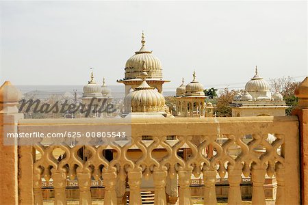 Kuppel eines Palastes sah von einem Balkon, Royal Gaitor, Jaipur, Rajasthan, Indien