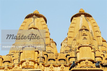 Vue d'angle faible d'un temple, Jaisalmer, Rajasthan, Inde