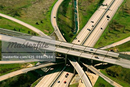 Autobahn-Unterführung entlang der Umgehungsstraße in Baltimore, Maryland