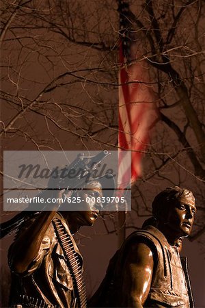 Nahaufnahme der Statuen von Soldaten der Armee, Vietnam Veterans Memorial, Washington DC, USA