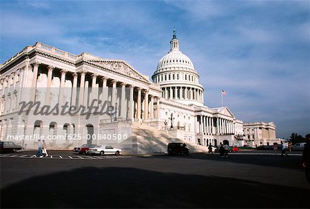 Low angle view of a government building, Capitol Building, Washington DC, USA