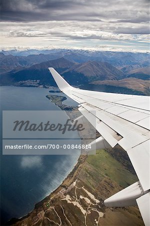 Vue des montagnes remarquables et le lac Wakatipu, d'avion, Queenstown, Nouvelle-Zélande