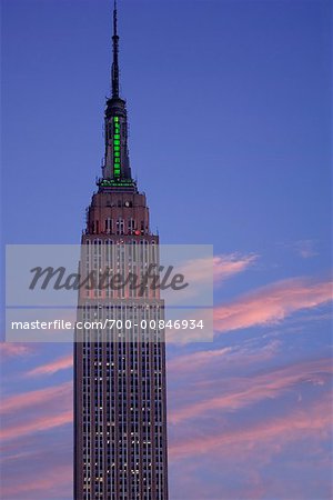 Empire State Building au crépuscule, New York, New York, USA