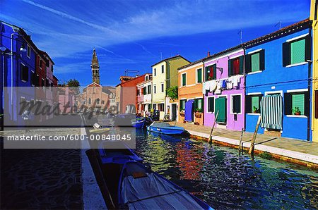 Häuser und Boote, Insel Burano, Italien