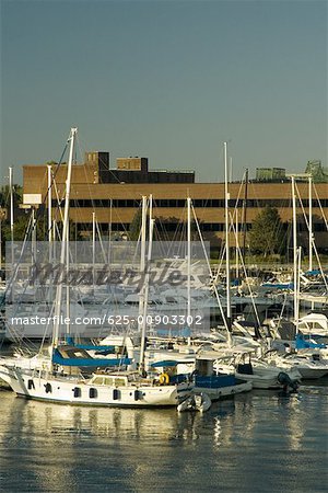 Bateaux à quai au port, Boston, Massachusetts, États-Unis