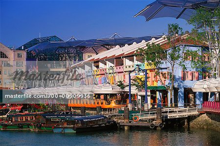 Rivière Taxis de bateau sur la rivière, Singapore, Asie