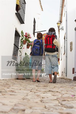 Backpackers, Spain