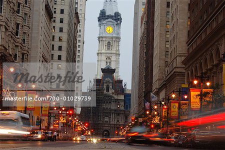South Broad Street, dans la nuit, Philadelphie, Pennsylvanie, Etats-Unis