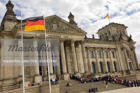 Touristes bordée vers le haut au Reichstag, Berlin, Allemagne