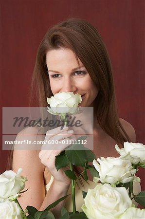 Femme avec des Roses