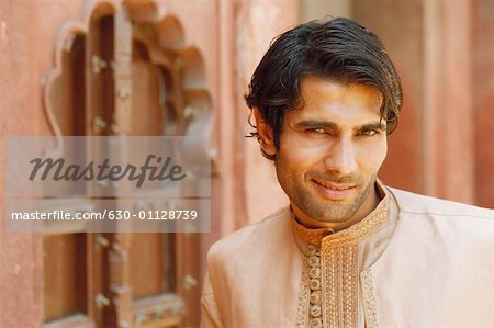 Portrait d'un jeune homme souriant, Fort d'Agra, Agra, Uttar Pradesh, Inde