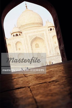 Mausoleum viewed through an arch, Taj Mahal, Agra, Uttar Pradesh, India