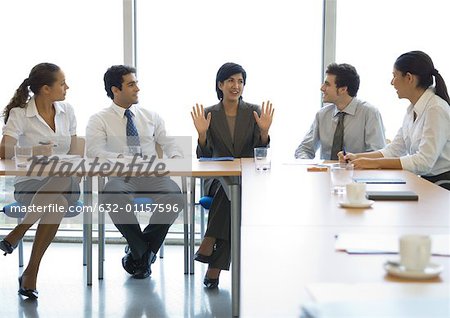 Besprechung im Konferenzraum