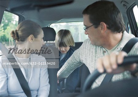Famille en voiture