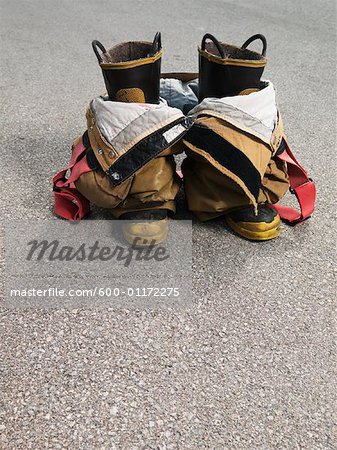 Gros plan de vêtements de pompier