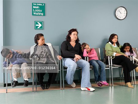 Patients en salle d'attente