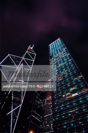 Quartier financier pendant la nuit, Hong Kong, Chine
