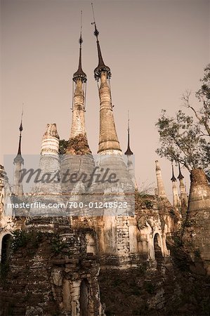 Shwe Inn Thein Stupas, Indein, Myanmar