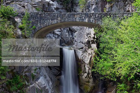 Christine Falls et le pont, Mount Rainier National Park, Washington, Etats-Unis