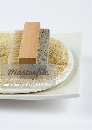 Loofah sponge and pumice bath brush