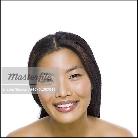 Portrait d'une femme souriante