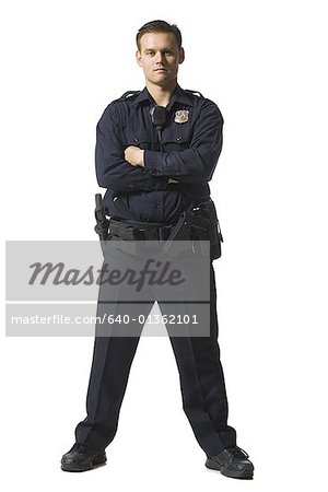 Portrait De L'homme En Cagoule Debout Avec Les Bras Croisés Banque D'Images  et Photos Libres De Droits. Image 62643522